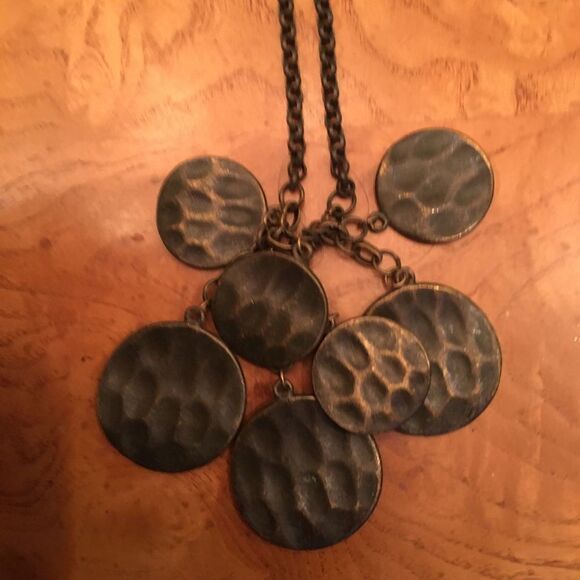 HAMMERED COIN Drop Necklace! - Picture 4 of 12